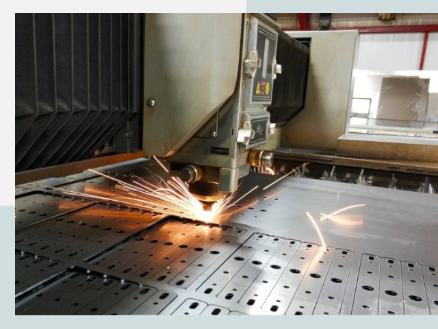 Лазерная резка металла в Костомукше от 612 руб.